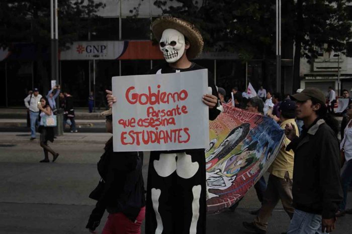 Marcha por Ayotzinapa