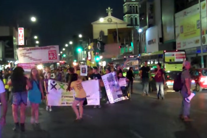 #Ayotzinapa1año: Marcha en Monterrey