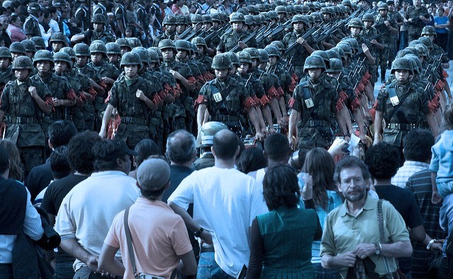 Juventudes defensoras resistimos y nos organizamos frente a la guerra y la violencia.