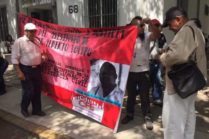 Protestan en la CDMX por homicidio de luchador social oaxqueño