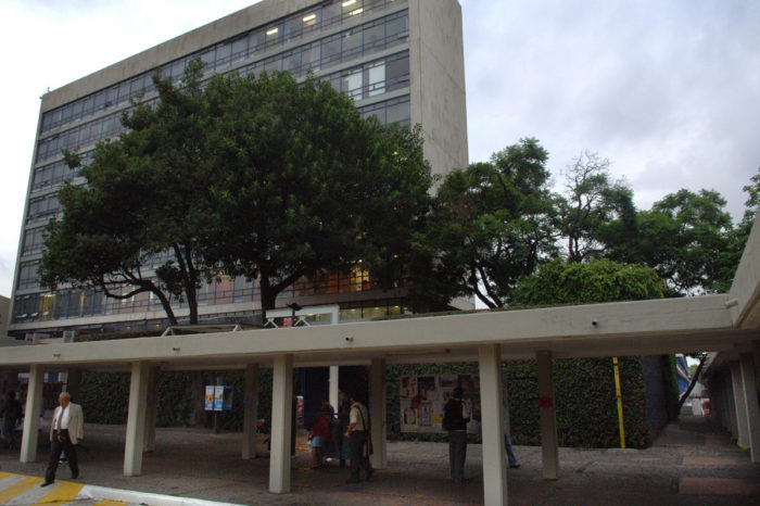 Facultad de Filosofía de la UNAM endurece medidas de seguridad tras muerte de estudiante
