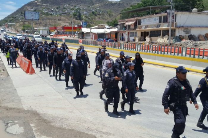 Despiden a 176 policías de Guerrero que hicieron un paro de labores