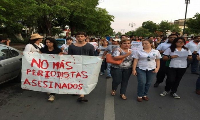 Periodista amenazado en México denuncia ataque contra sus padres