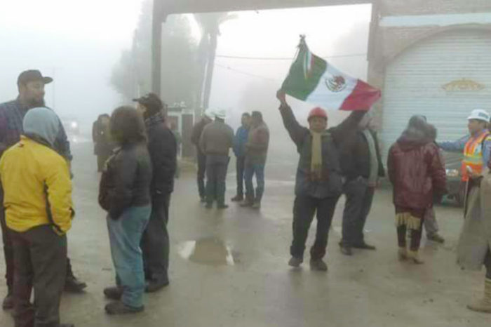 Previo a visita de Peña, gobernador de BC ordena desalojo de plantón en cervecera de Mexicali