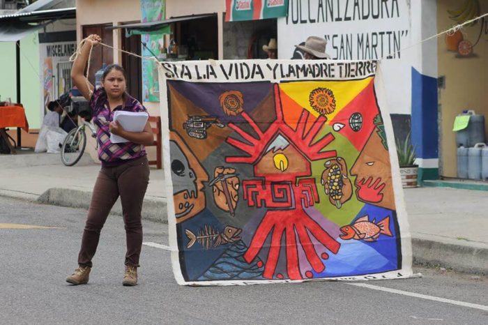 No sólo el agua y la tierra, “también la minería contamina nuestra vida”: pobladores contra proyectos extractivos en Oaxaca