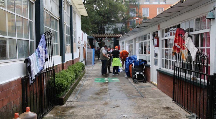 Para miles, y aún no se sabe bien cuántos, la tragedia es hoy: son refugiados en su propia ciudad