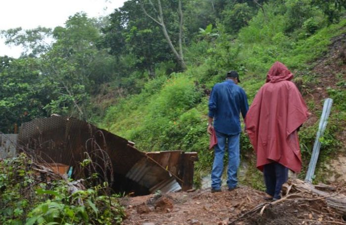 Fraude en la Sierra Norte de Oaxaca, ante escasa ayuda gubernamental tras sismo 7-S