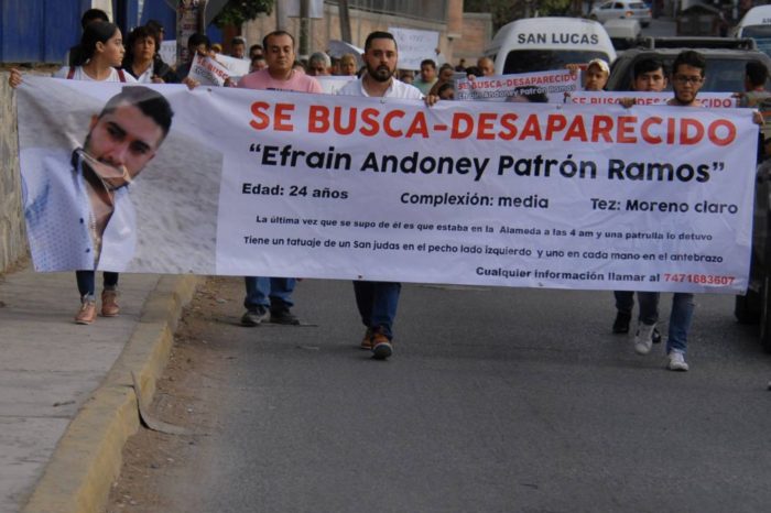 La desaparición de siete jóvenes golpea de nuevo a la policía de México