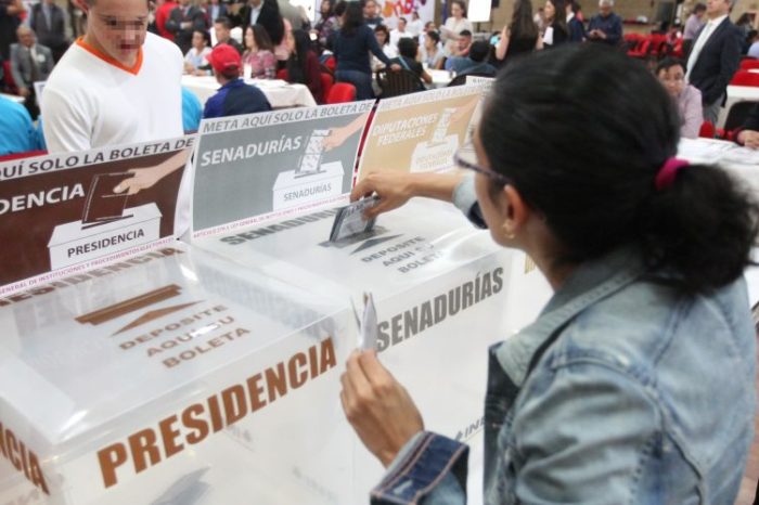 ¿Elecciones incluyentes? INE promete mejoras para facilitar el voto a personas con discapacidad