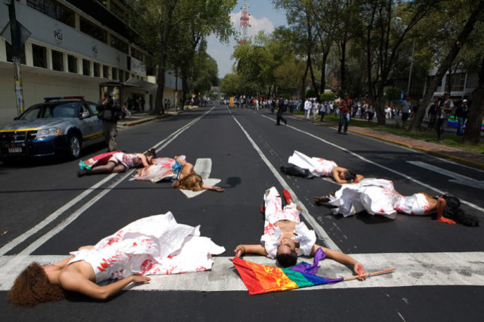 La CNDH expresa su solidaridad a familias de las víctimas de homicidio de la comunidad LGBTTTI