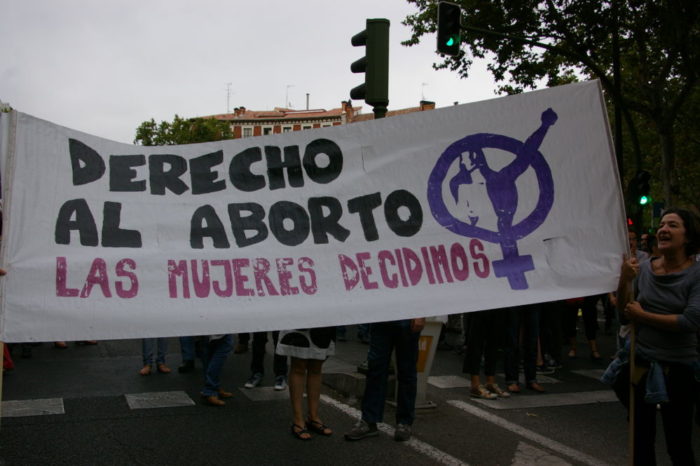 Ven prioridad en despenalizar aborto