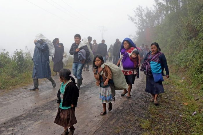 Comuneros desplazados de Chiapas viven con el miedo de ser asesinados o detenidos