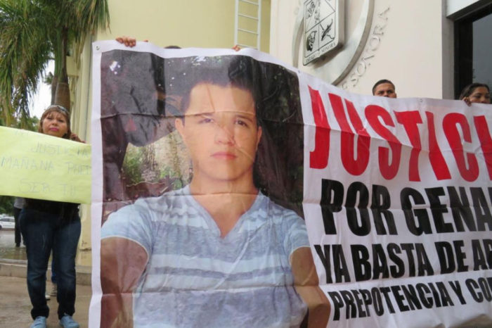 Sentencian a 43 años de cárcel a tres policías por matar a un joven en Navojoa