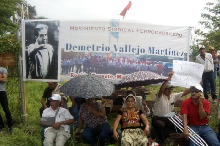 Bloquean vías férreas en protesta por megaproyecto interoceánico del Istmo de Tehuantepec
