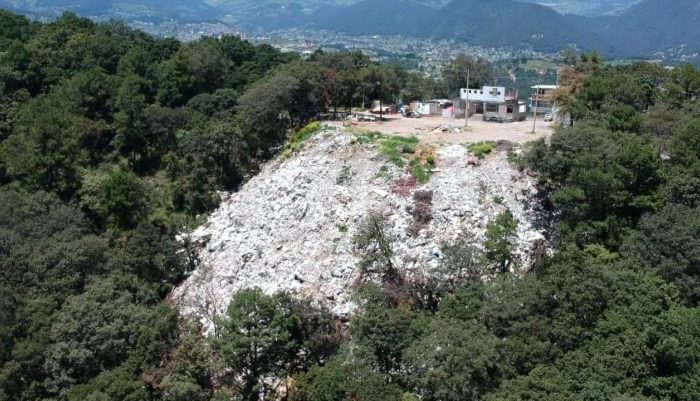 Piden clausura definitiva de tiradero clandestino en bosque de Huixquilucan