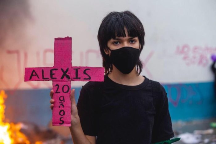 Mujeres detenidas durante protesta en Cancún denuncian agresiones sexuales de los policías
