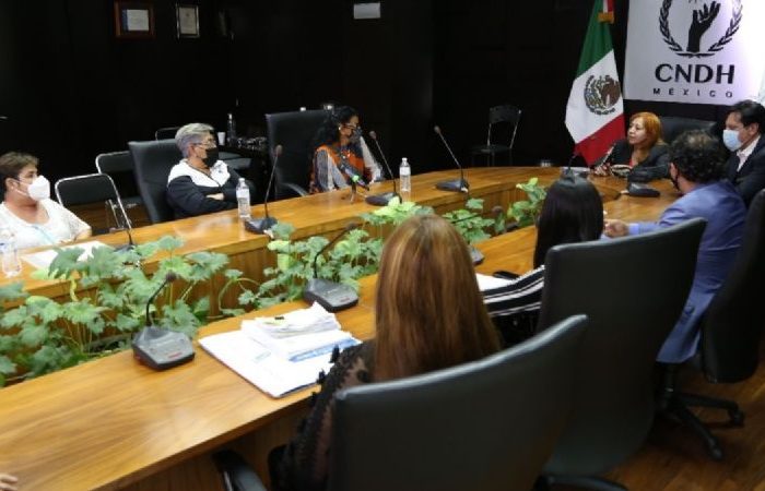 Familiares de desaparecidos presentan queja contra CEAV en CNDH