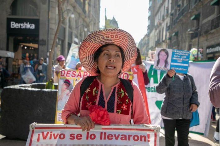 Indigna que EPN gastara millones en espiarnos y no en buscar a nuestros hijos: Cristina Bautista