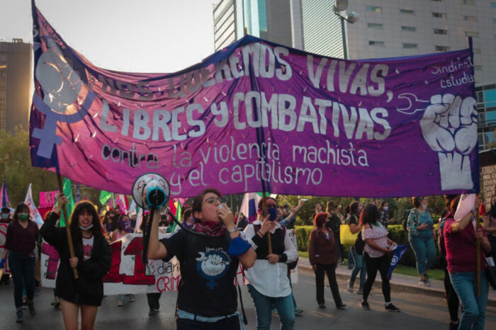 #25N 2021: Mujeres marchan en la Ciudad de México por una vida libre de violencia