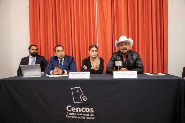 Pareja de Monterrey se queja de policías abusadores de la Benito Juárez